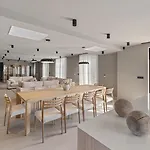Madora With Private Pool And Bbq